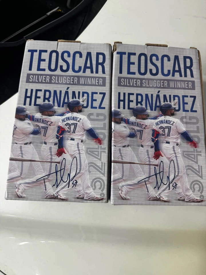 Toronto Blue Jays Teoscar Hernández Collectable Bobblehead - photo 4