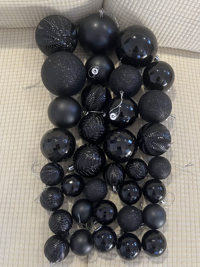 100% NEW High Quality Ornaments GOLD & BLACK Orig $100 NOW $25 - photo 3