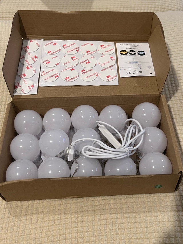 100%NEW Vanity Mirror LED Light Bulbs Orig$30 NOW$15 - photo 2