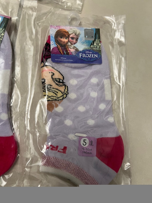 100% New Disney Frozen Elsa socks 7 pairs Orig $35 NOW $7 ONLY! - photo 2