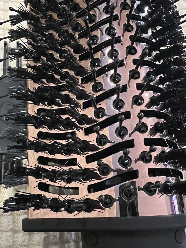 100%NEW L'ANGE LeVolumeElevé Titanium BrushDryer Orig$100 NOW$45 - photo 3