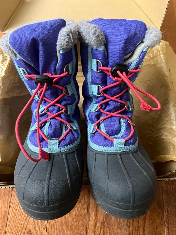 Sorel Snow Boots excellent condition ORIG $120 NOW $20 no tax!! - photo 3