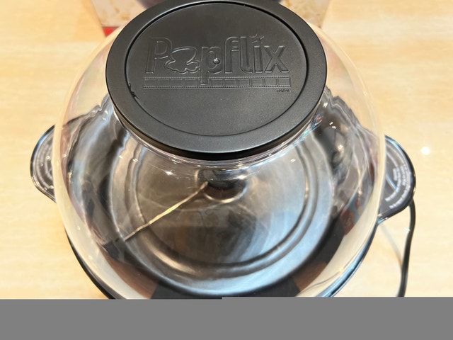 Nearly NEW Popflix Popcorn maker Orig $57 NOW ONLY $40 no tax!!! - photo 5
