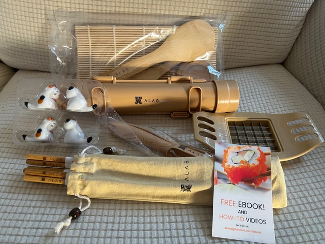 100% NEW Sushi Making Kit - 15 pcs