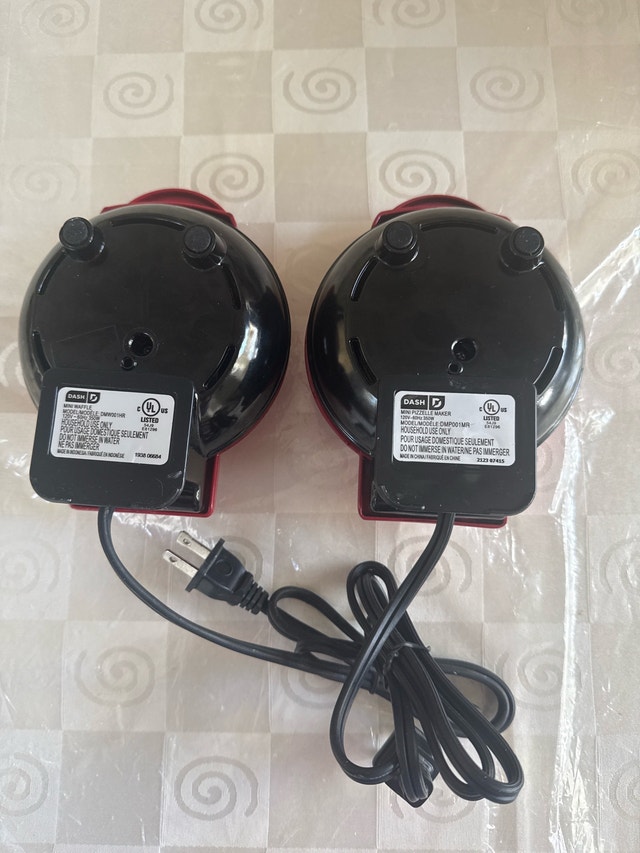 Dash Mini Waffle Makers - photo 3