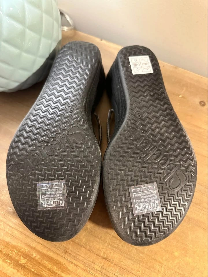 Skechers Memory Foam Wedge Sandals Embellished Metallic Straps S - photo 5