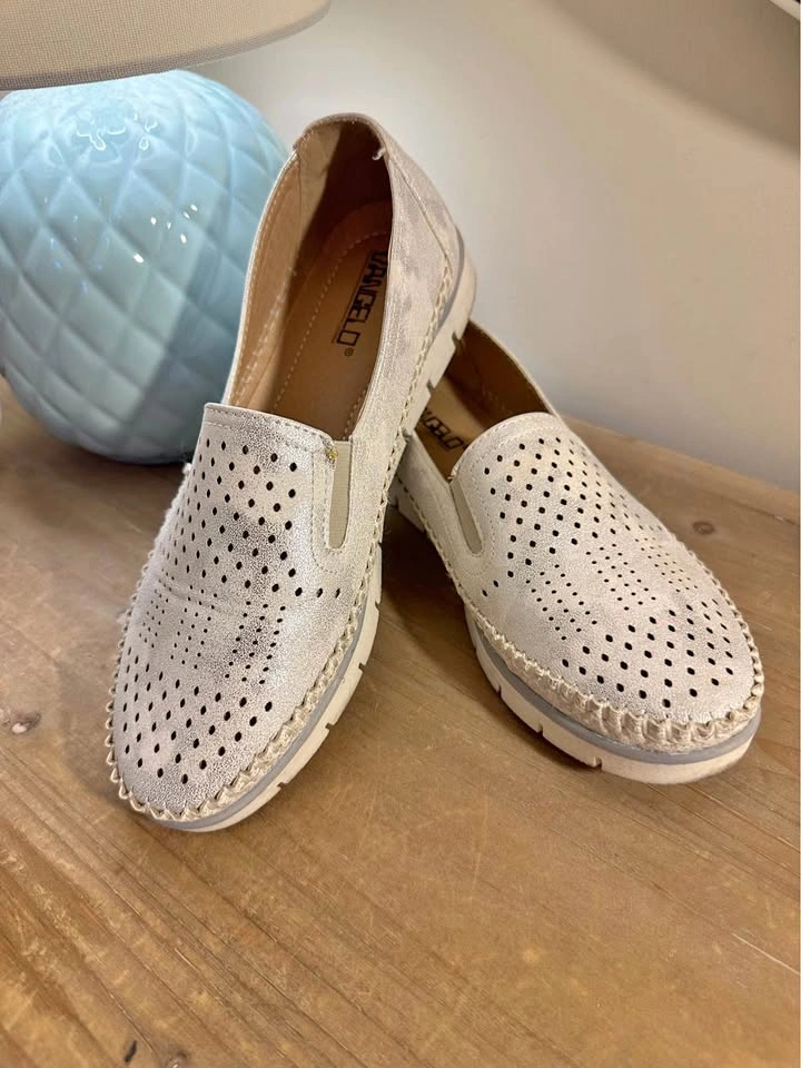 VANGELO Metallic Perforated Slip-On Shoes Size 7