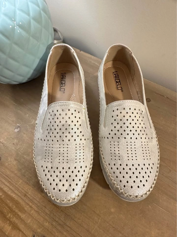 VANGELO Metallic Perforated Slip-On Shoes Size 7 - photo 2