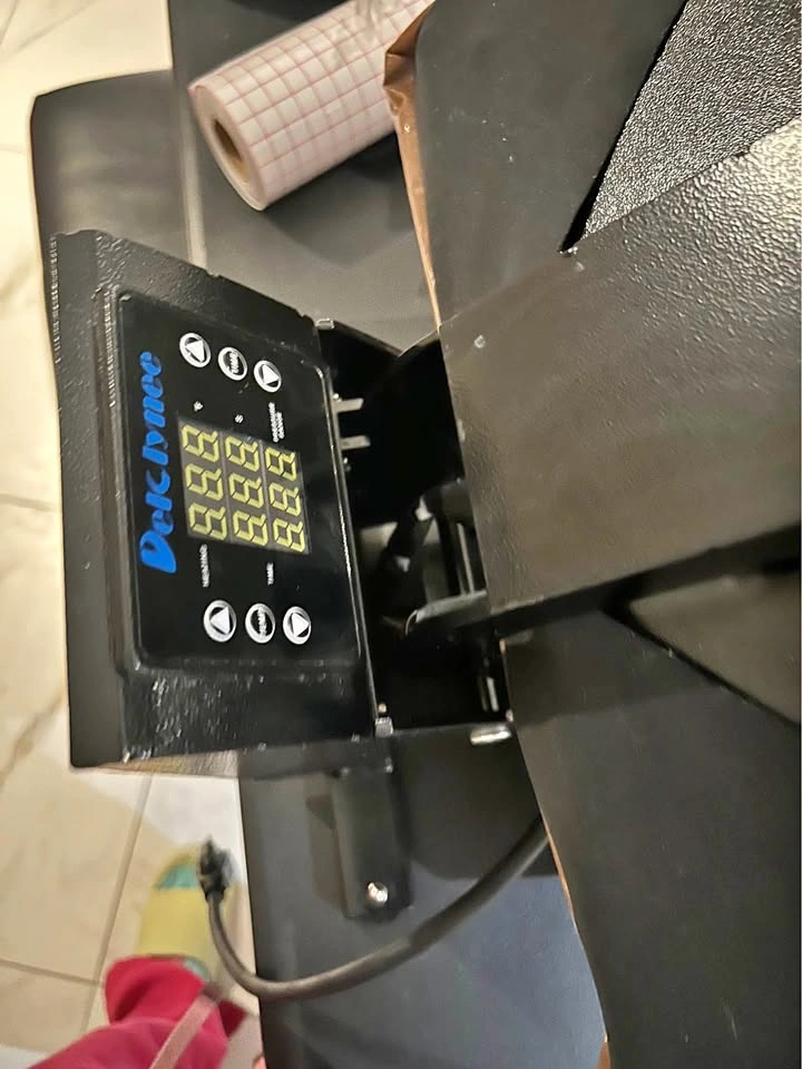Delclynee 15x15" Automatic Heat Press Machine