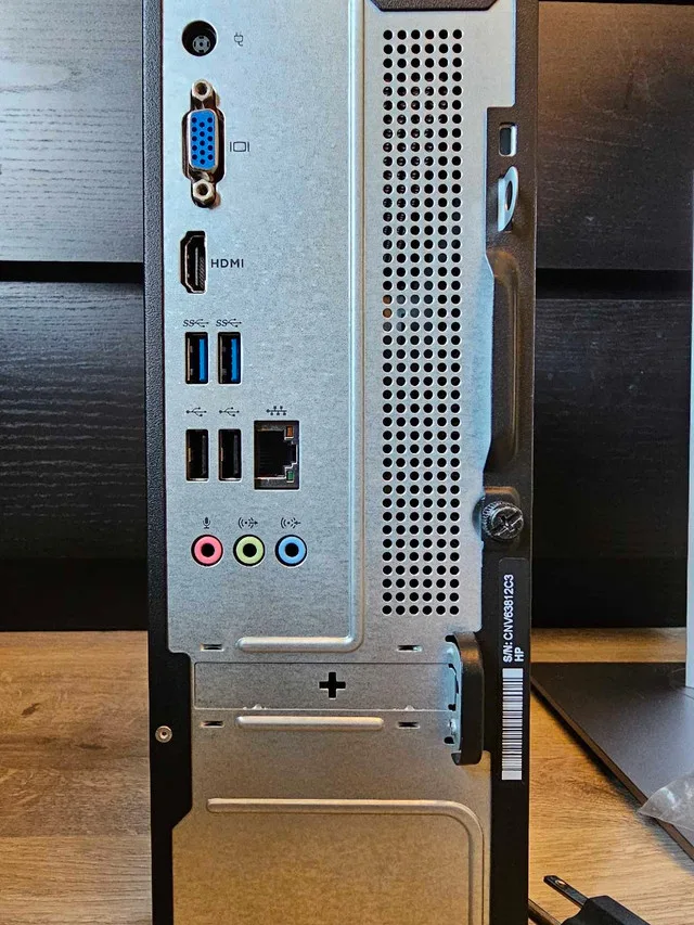 HP Workstation with monitor image indicator(4)