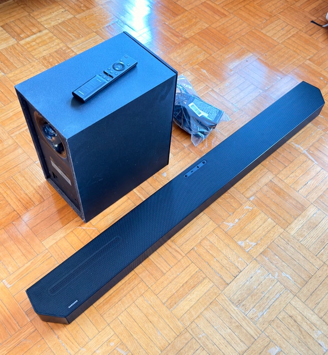 Samsung HW-Q600B 3.1.2 Soundbar with Subwoofer (Dolby Atmos) - photo 2