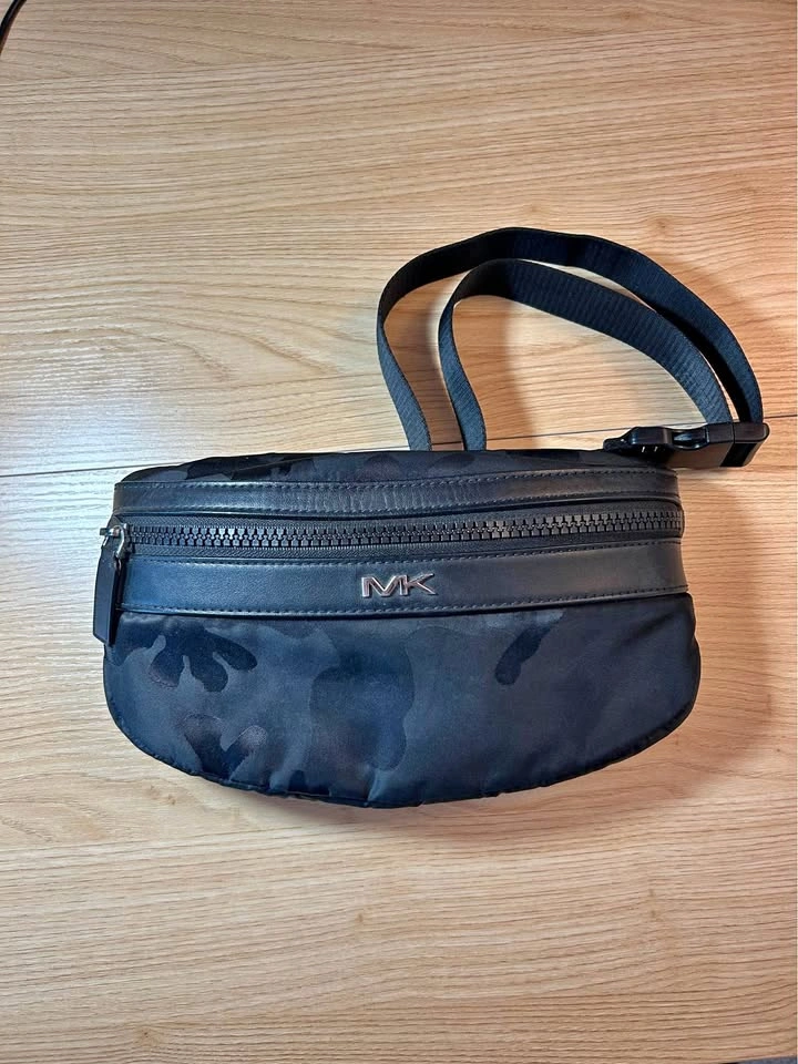 Michael Kors Sling Bag