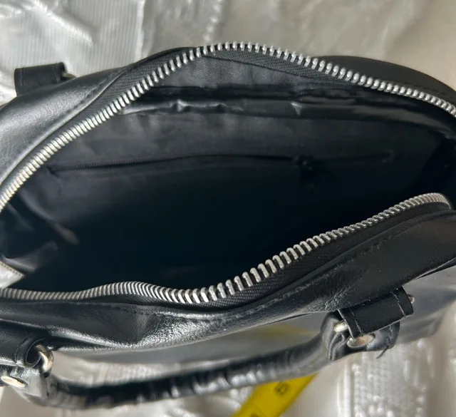 Enrico Benetti Handbag image indicator(2)