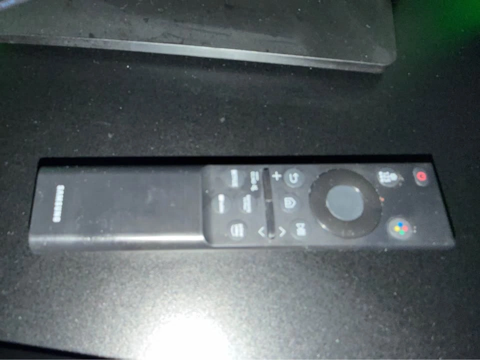 Samsung M5 Monitor - 27” - photo 2