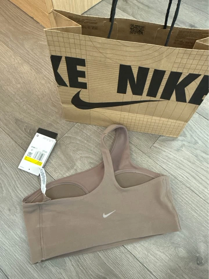 One Shoulder Nike Sports Bra - Brand New w/ Tags - photo 2
