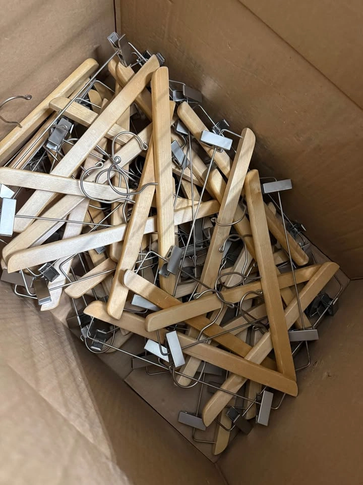 Wooden hangers - photo 4