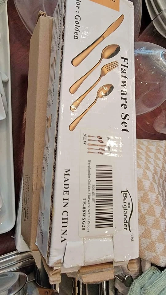 Flatware Set Gold