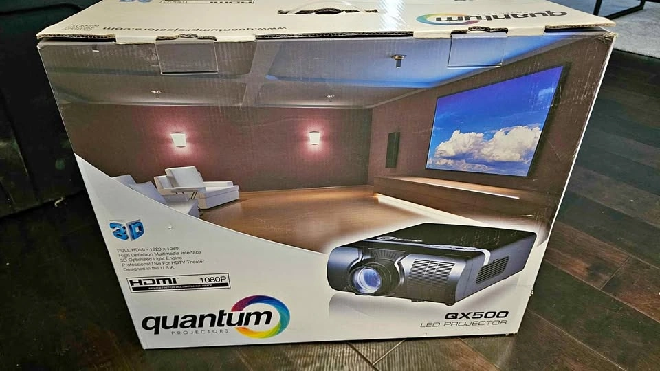Quantum QX500 LED Projector