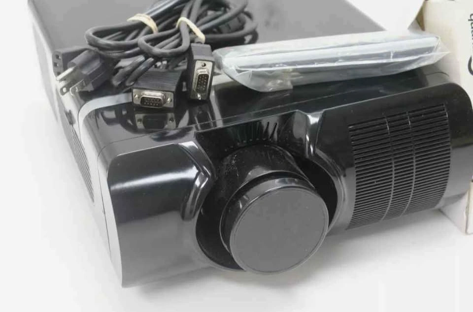 Quantum QX500 LED Projector - photo 3