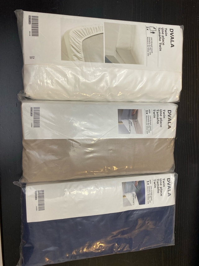 New Dvala twin fitted sheet set