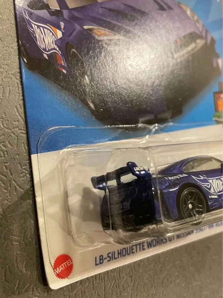 Hot Wheels LB-Silhouette Works GT Nissan 35GT-RR image indicator(4)