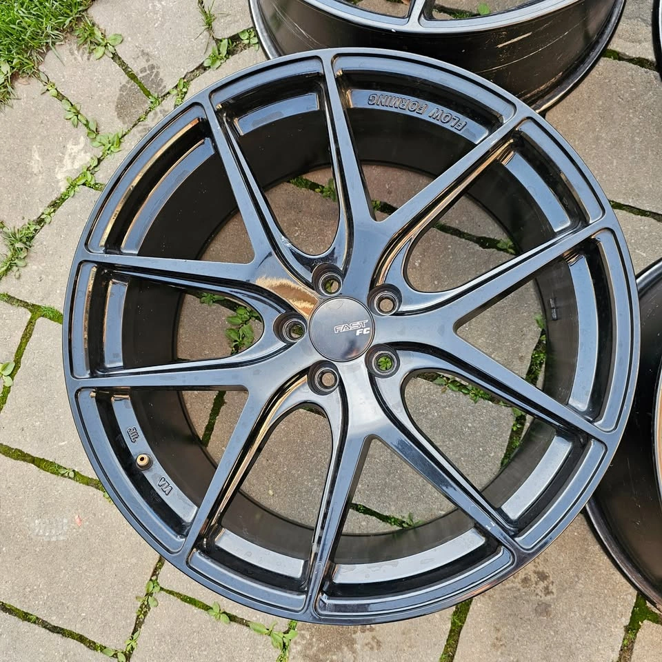 19 inch Black FC04 Fast flow form alloy rims 5x112 - photo 4