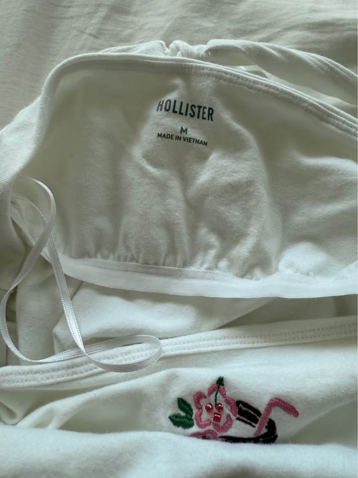 White Hollister halter top - photo 3