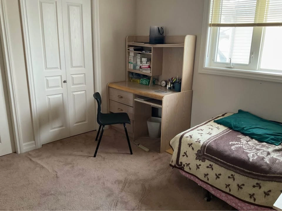 Bedroom Furniture - photo 2