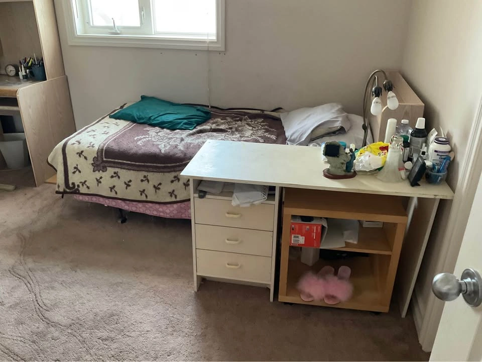 Bedroom Furniture - photo 3