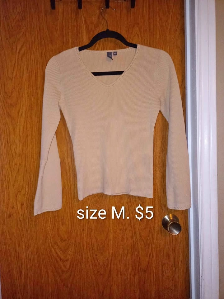 Women's size M shirt