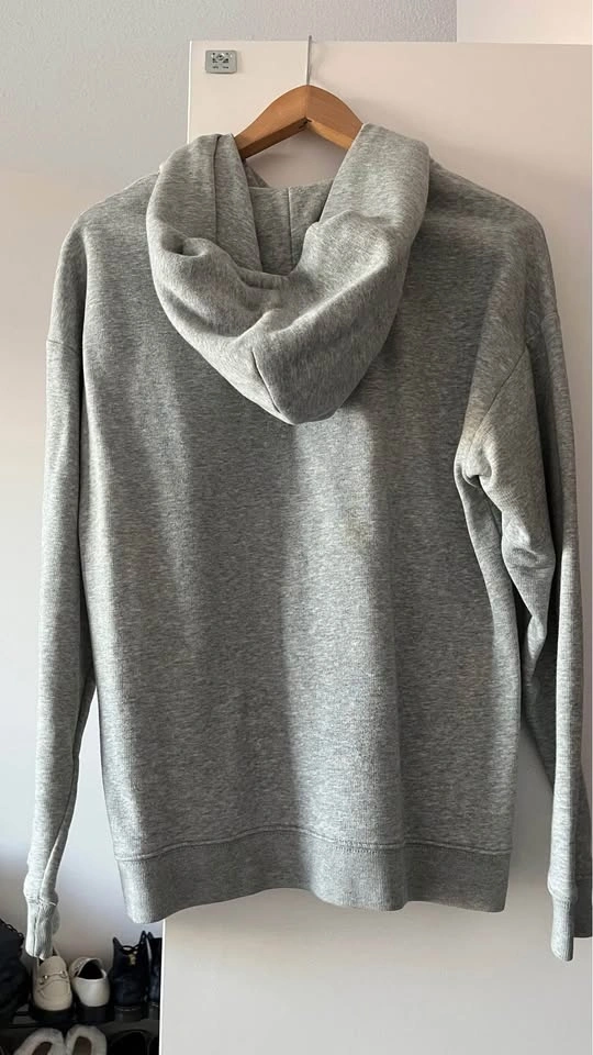 Aritzia Oversized Sweater/Hoodie - photo 3