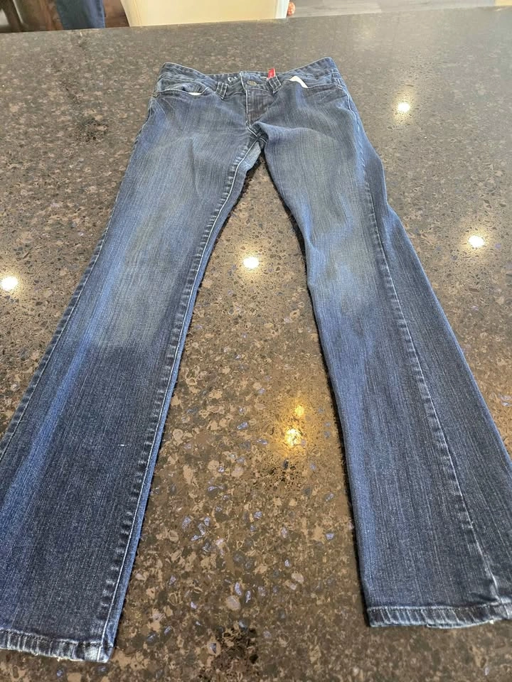 Guess Jeans Bootcut Size 28x32