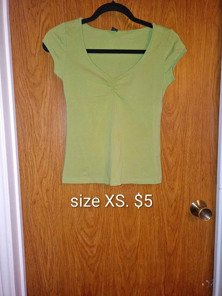 Women's size XS shirt