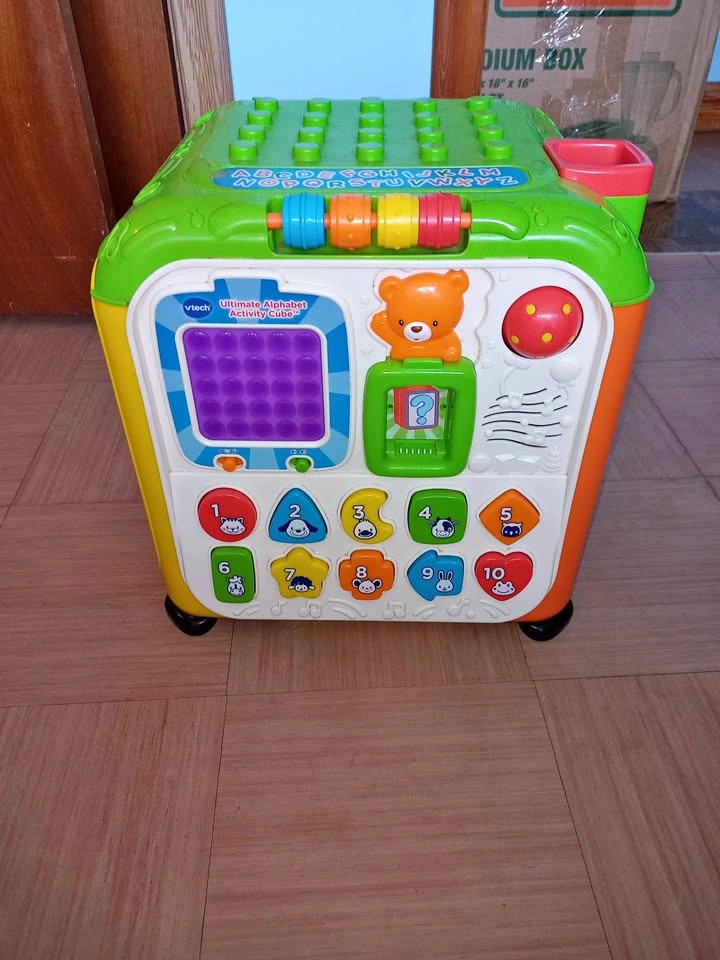 Fisher-Price Laugh & Learn Smart Stages Tablet