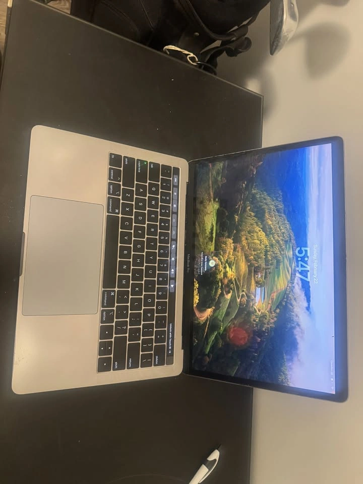 MacBook Pro 13" (2019) - 16GB RAM / 512GB SSD - photo 3