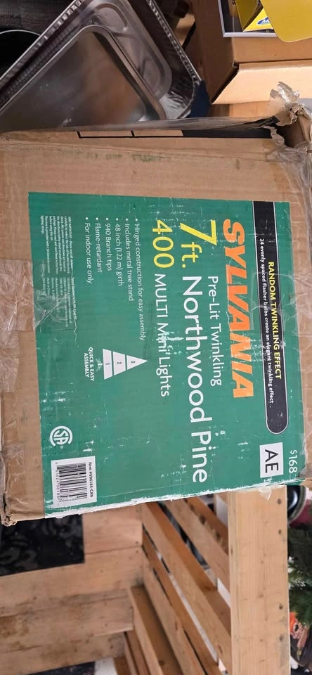 7ft. Christmas Tree FREE - photo 2