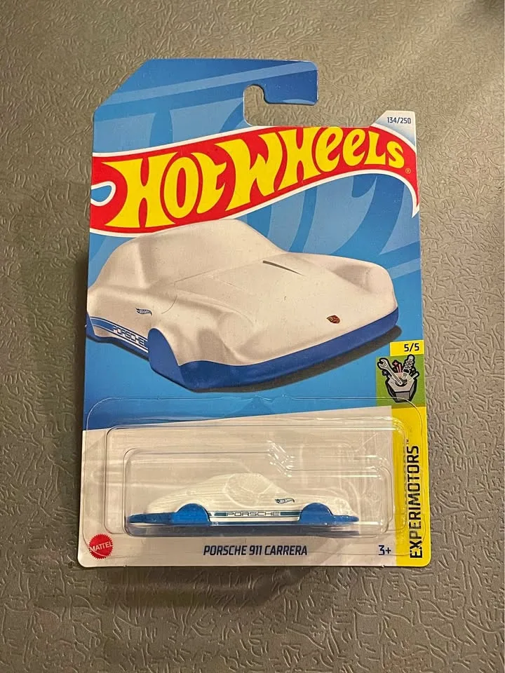 Hot Wheels Porsche 911 Carrera Keychain thumbnail