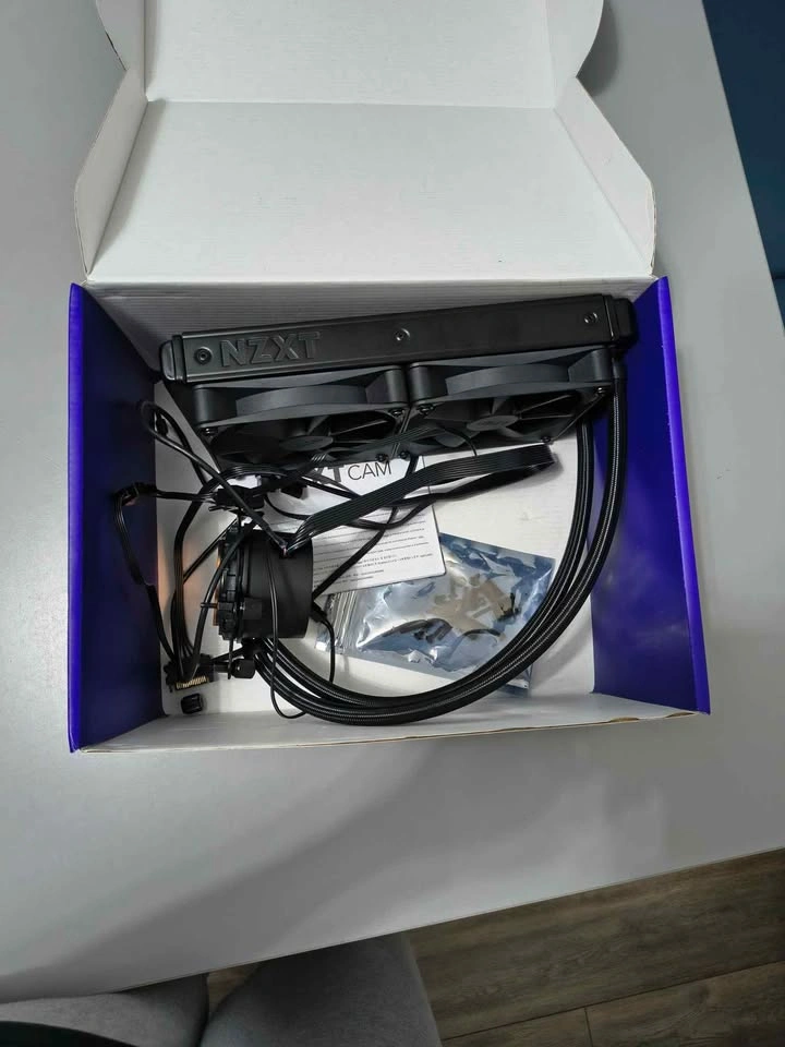 NZXT Kraken 240 AIO Liquid Cooler - LCD Display (AMD Only) - photo 4