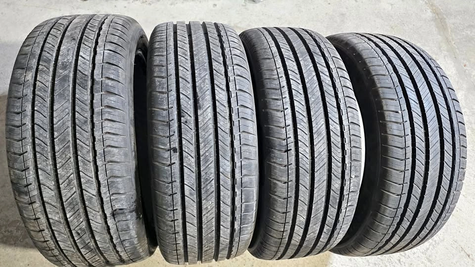 235/50/20 Michelin Primacy All Season Tires - 99% Tread