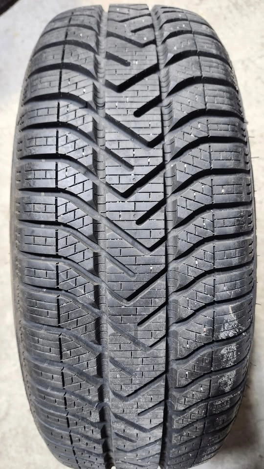 195/55/16 Pirelli Runflat Winter Tires - 95% Tread - photo 4