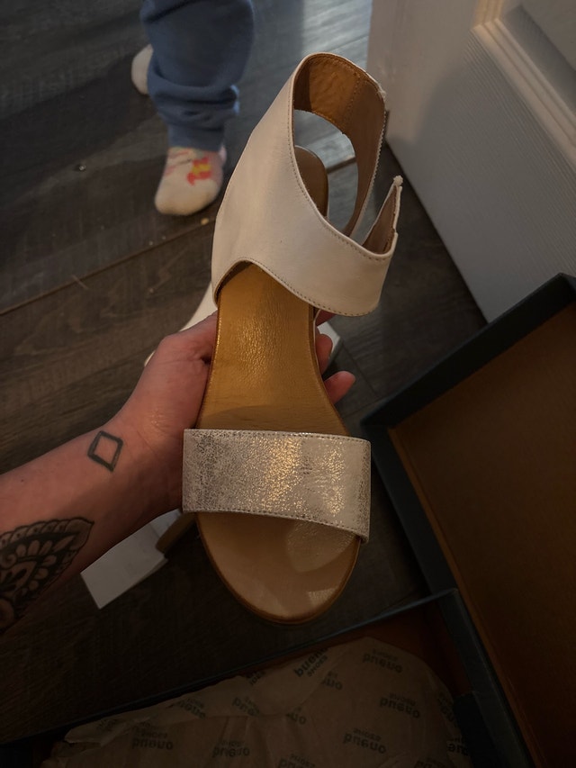 Bueno Shoes - Size 10 - photo 2
