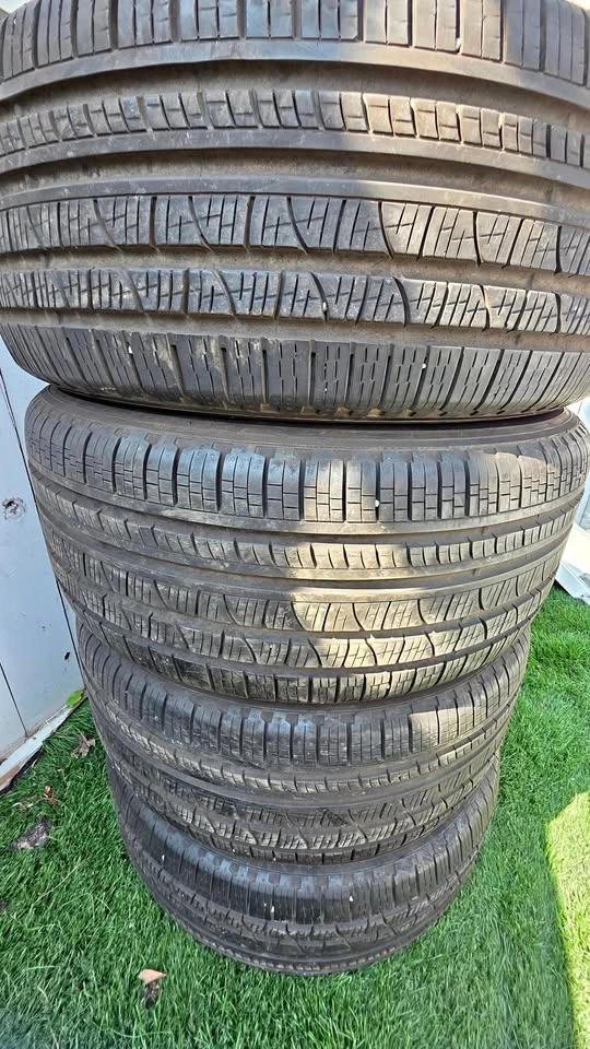 Pirelli All Season Tires 255/55/18 & 235/60/18 - 90% Tread