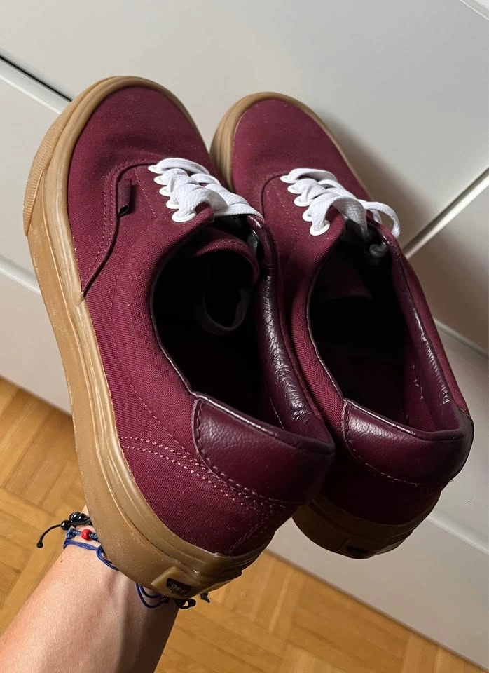Maroon Vans Size 6M/8W - photo 2
