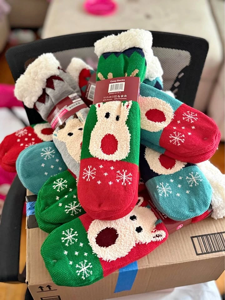 Christmas Items Box – Great for Gifts or Resale 🎄