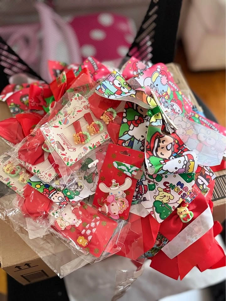 Christmas Items Box – Great for Gifts or Resale 🎄 - photo 4