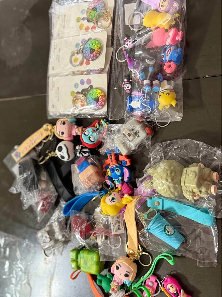 Large Box of Assorted Items – Great for Resale - photo 4