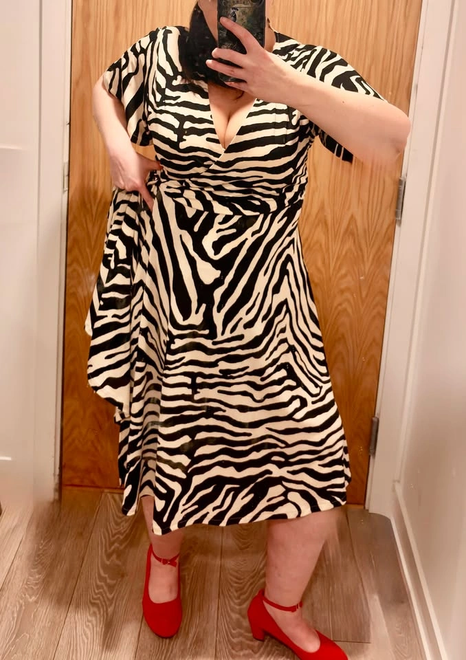 Flattering Zebra Print Wrap Dress XL Fits 14-16 A-Line Midi - photo 2