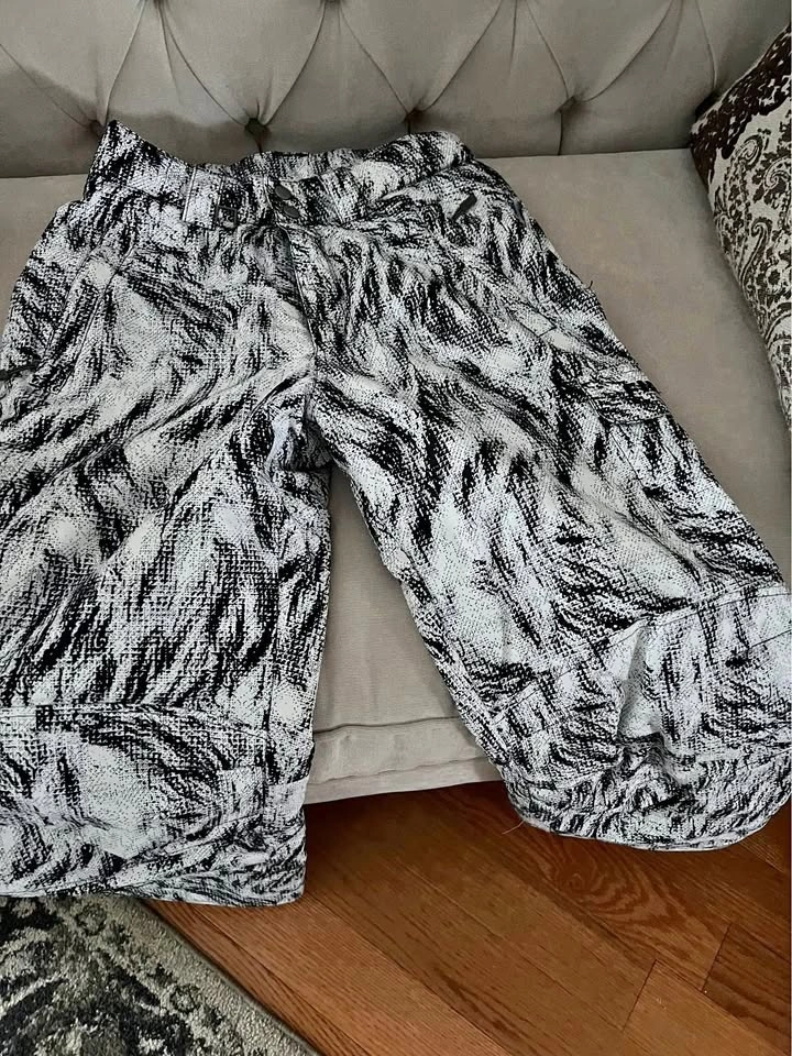 Girls snow pants youth size medium