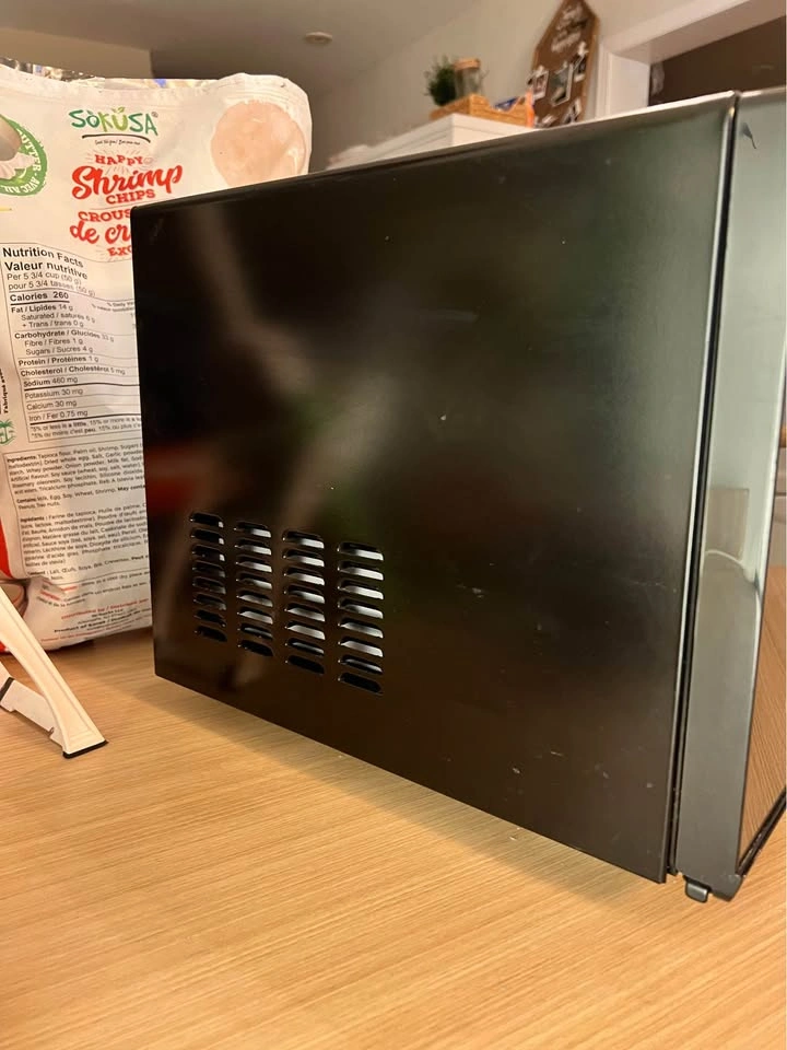 Panasonic Microwave NN-SG626B 1.3cu ft - photo 3