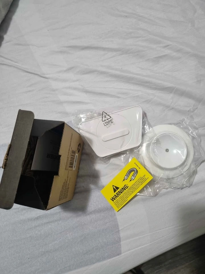 Brand New Premium Tilt Swivel Stand for Echo Show 8 - photo 2